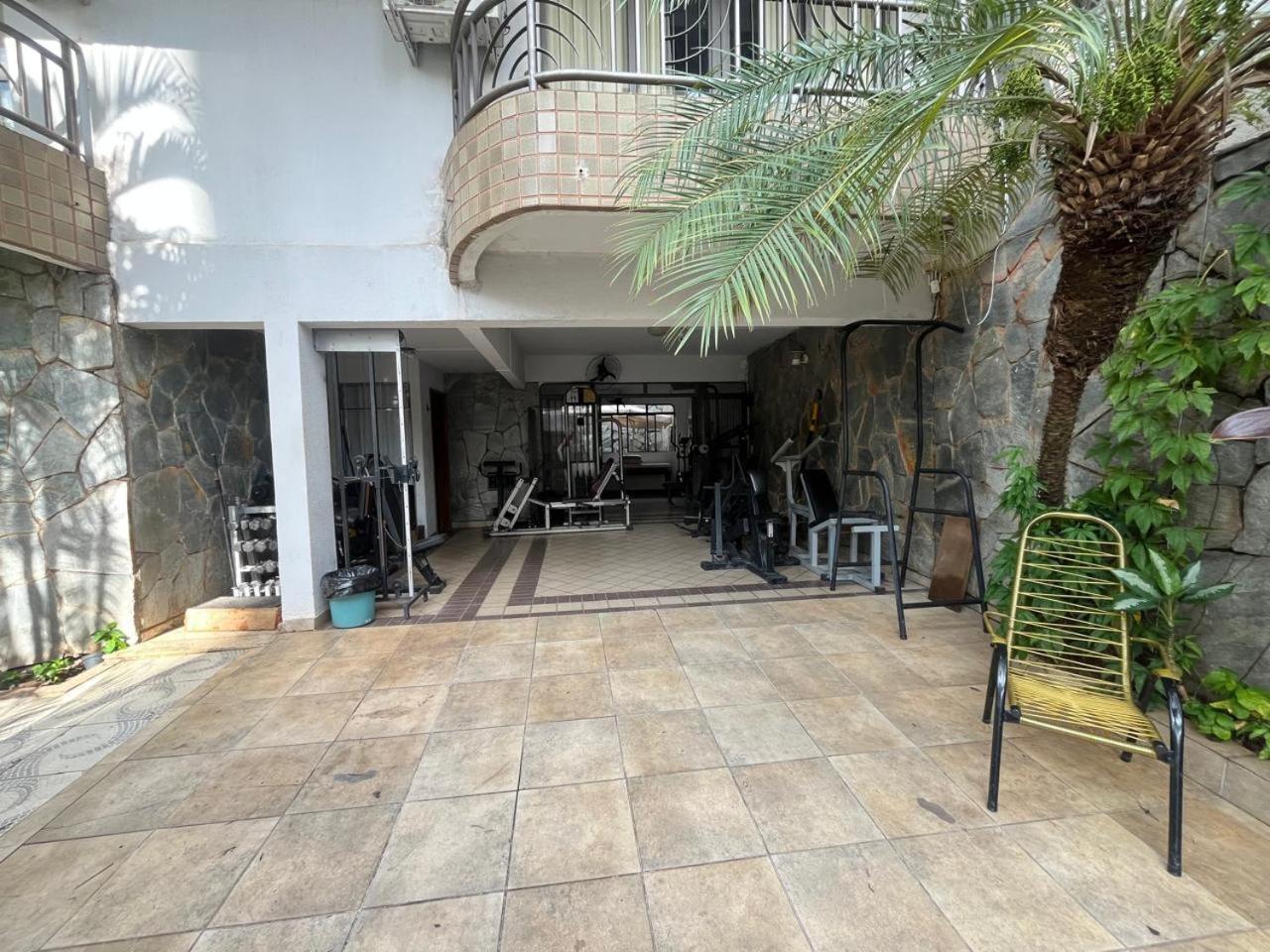 Casa Quintal Bueno! 5 Quartos Com Ar Split E Internet Ultra! Perto Do Melhor De Goiania! Marista Parques Areiao E Vaca Brava Hospital Premium Mater Dei Blue Fit Perdomo Goiania Shopping! Exterior foto